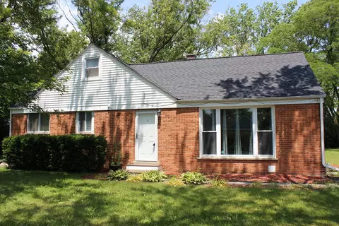 98 Fox Ln, Wheeling, IL 60090