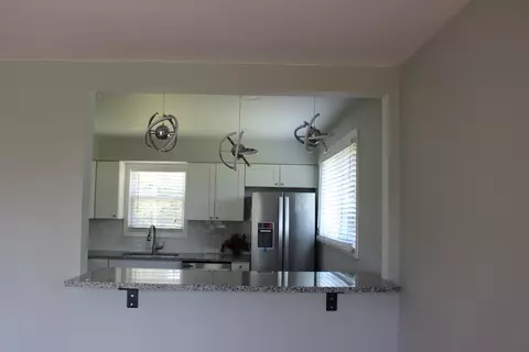 Kitchen - 98 Fox Ln, Wheeling, IL 60090 photo 4 of 4
