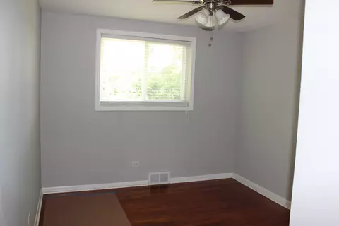 Bedroom - 98 Fox Ln, Wheeling, IL 60090 photo 2 of 4