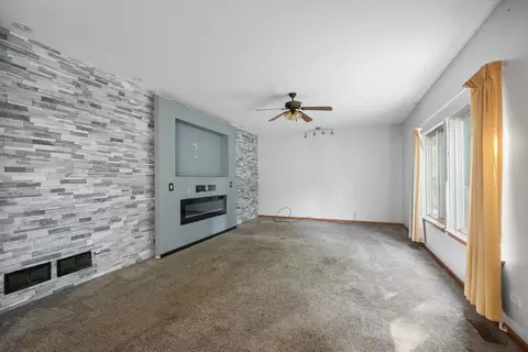 Living - 6305 Clifton Ct, Plainfield, IL 60586 photo 1 of 2