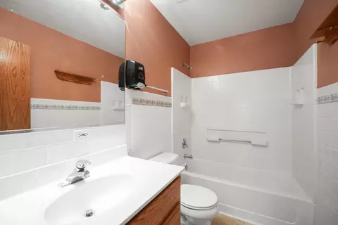 Bath - 6305 Clifton Ct, Plainfield, IL 60586 photo 3 of 4