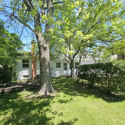 Exterior - 400 E Allison St, Elmhurst, IL 60126 photo 4 of 4