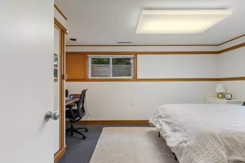 Bedroom - 6 Willowbrook Ct, Champaign, IL 61820 photo 7 of 9