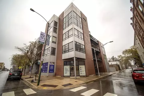 808 N Greenview Ave #4A, Chicago, IL 60642