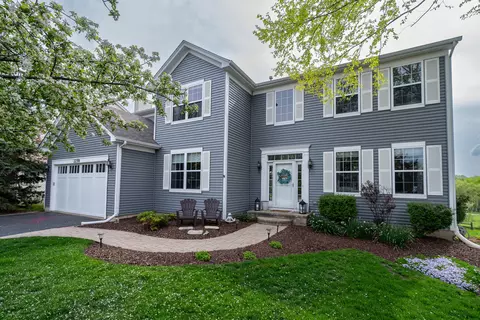 2258 Trailside Ln, Wauconda, IL 60084