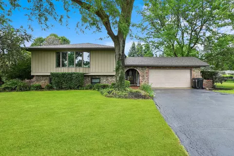 1418 Arabian Spur, Mchenry, IL 60051