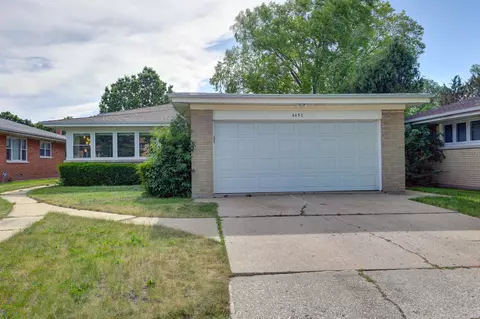 6652 N Christiana Ave, Lincolnwood, IL 60712