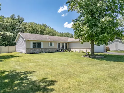 35750 Linden Ln, Custer Park, IL 60481