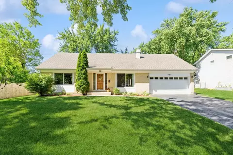 935 Harrison Ln, Hoffman Estates, IL 60192