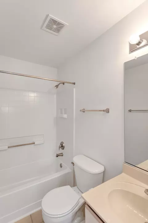 1481 Keystone Ct, Elgin, IL 60120 photo 26