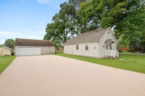 1803 182nd St, Lansing, IL 60438