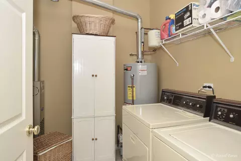 4252 Savoy Ln, Mchenry, IL 60050 photo 13