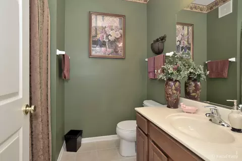 4252 Savoy Ln, Mchenry, IL 60050 photo 11