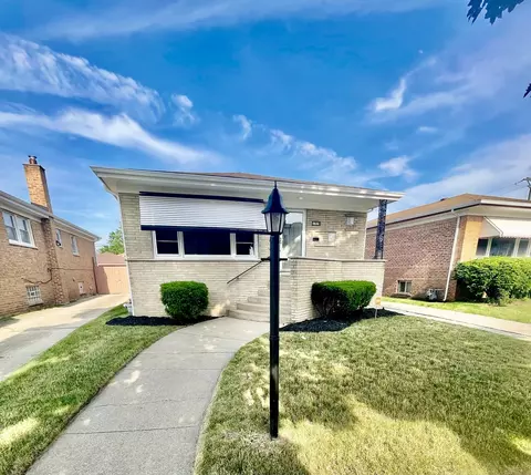 14529 S Yates Ave, Burnham, IL 60633