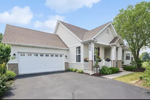 1726 Devonshire Ln, Shorewood, IL 60404