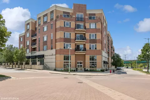 300 Village Cir #202, Willow Springs, IL 60480