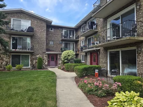 8932 W 140th St #1C, Orland Park, IL 60462