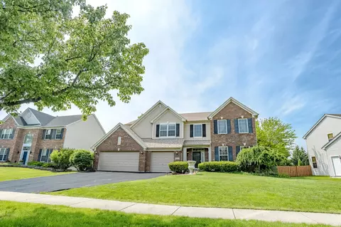 1847 Raes Creek Dr, Bolingbrook, IL 60490