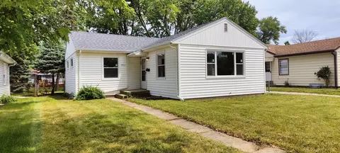 2311 Pierce Ave, Rockford, IL 61103