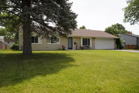 228 Boulder Hill Pass, Montgomery, IL 60538