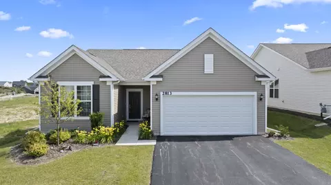 2813 Briargate Dr, Lindenhurst, IL 60046