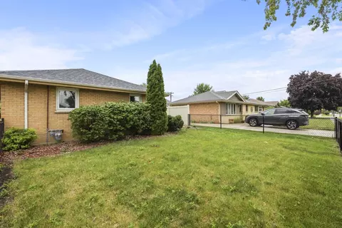 7354 Sholer Ave, Bridgeview, IL 60455 photo 28