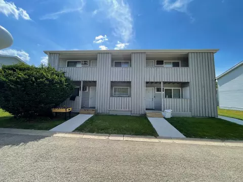 114 Harbor Dr, Oswego, IL 60543