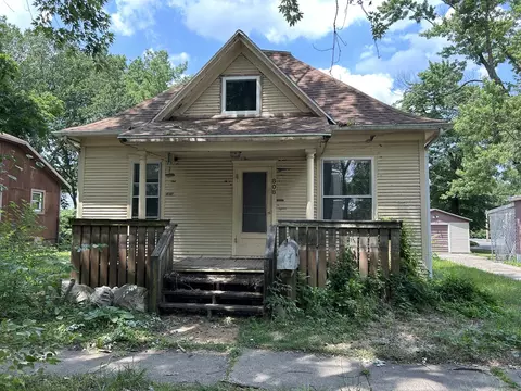 808 E High St, Urbana, IL 61801