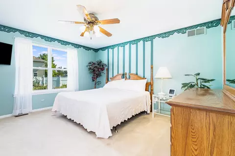 Bedroom - 4501 Mallard Ln, Plainfield, IL 60586 photo 1 of 3