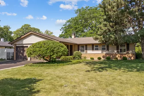 1240 Ridge Ave, Elk Grove Village, IL 60007
