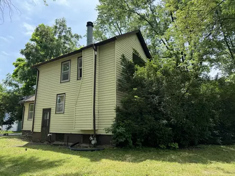 211 N 5th St, Chatsworth, IL 60921