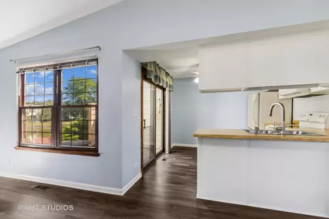 628 Chip Ct, Gurnee, IL 60031 photo 4