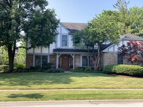 1080 Surrey Ln, Itasca, IL 60143