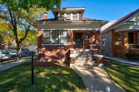 5158 W Crystal St, Chicago, IL 60651