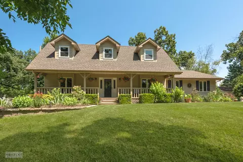 45 Ponderosa Dr, Yorkville, IL 60560
