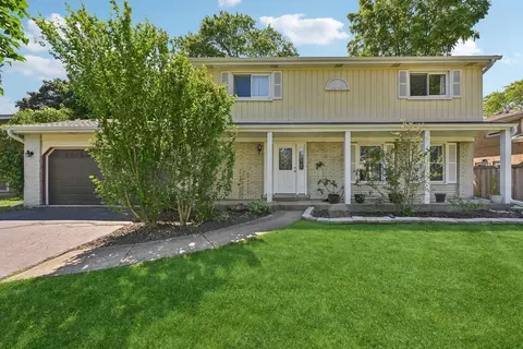 1058 Crimson Dr, Wheeling, IL 60090