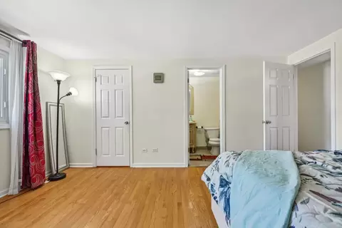 1058 Crimson Dr, Wheeling, IL 60090 photo 13