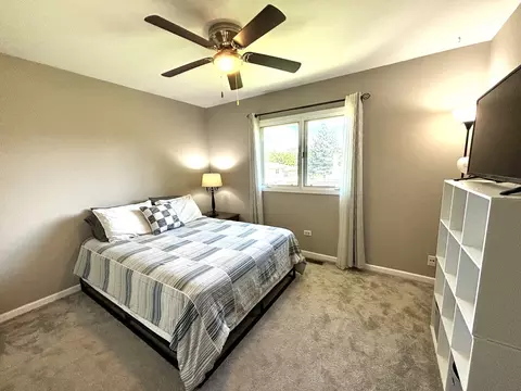 Bedroom - 16439 Edgewood Dr, Plainfield, IL 60586 photo 4 of 9