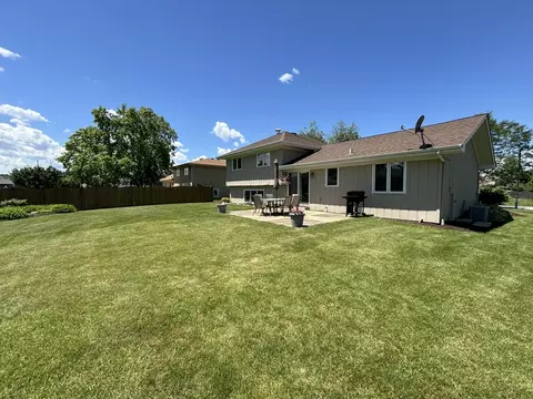 Exterior - 16439 Edgewood Dr, Plainfield, IL 60586 photo 4 of 4