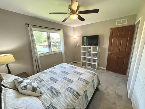 Bedroom - 16439 Edgewood Dr, Plainfield, IL 60586 photo 5 of 9