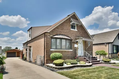 5834 S Nordica Ave, Chicago, IL 60638