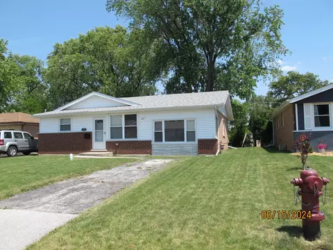 12805 W Playfield Dr, Crestwood, IL 60418