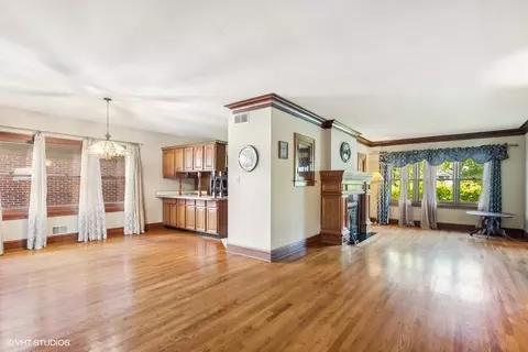 247 E 2nd St, Elmhurst, IL 60126 photo 10