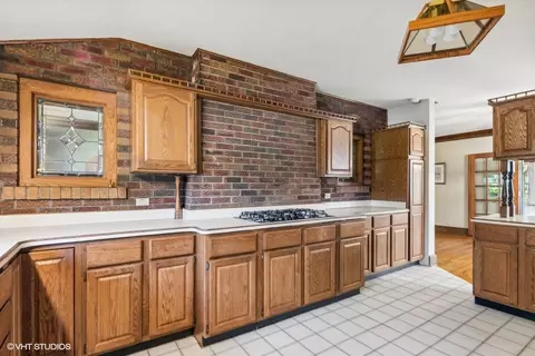 247 E 2nd St, Elmhurst, IL 60126 photo 13