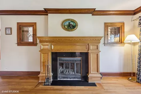 247 E 2nd St, Elmhurst, IL 60126 photo 6