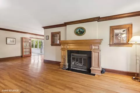 247 E 2nd St, Elmhurst, IL 60126 photo 5