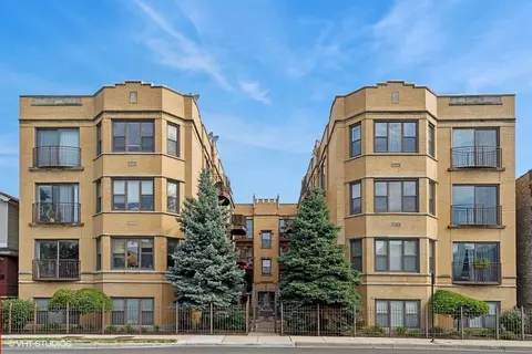 3012 W Addison St #4S, Chicago, IL 60618