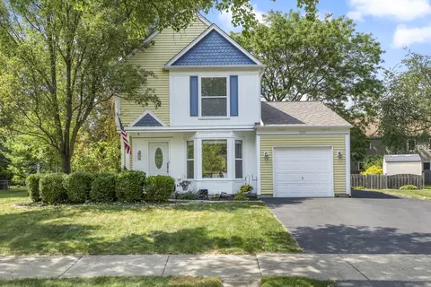 1227 Calico Ave, Naperville, IL 60564