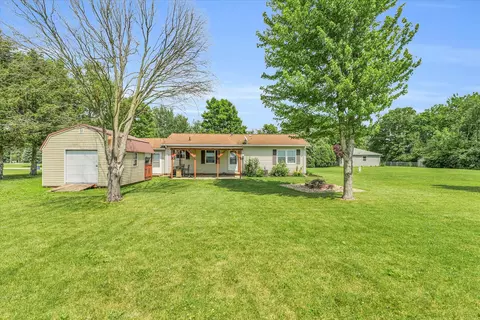 Exterior - 103 Chippewa Dr, Loda, IL 60948 photo 8 of 15