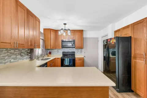 Kitchen - 103 Chippewa Dr, Loda, IL 60948 photo 6 of 6